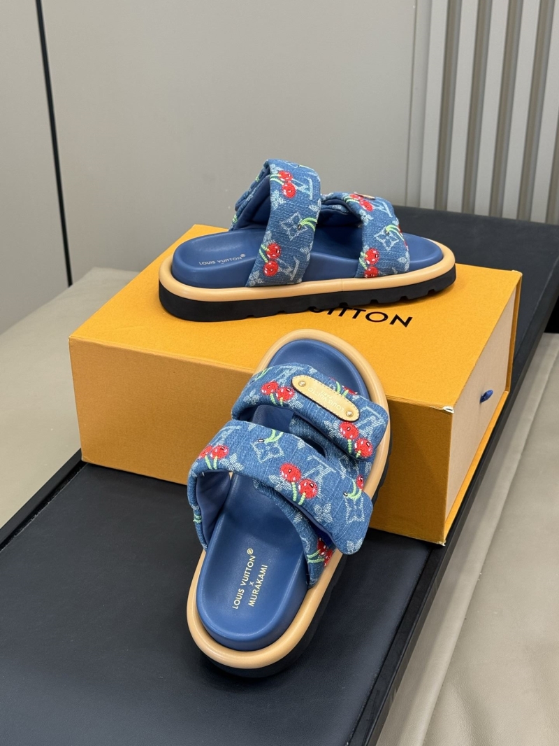 l0vis Vvtt0n slippers